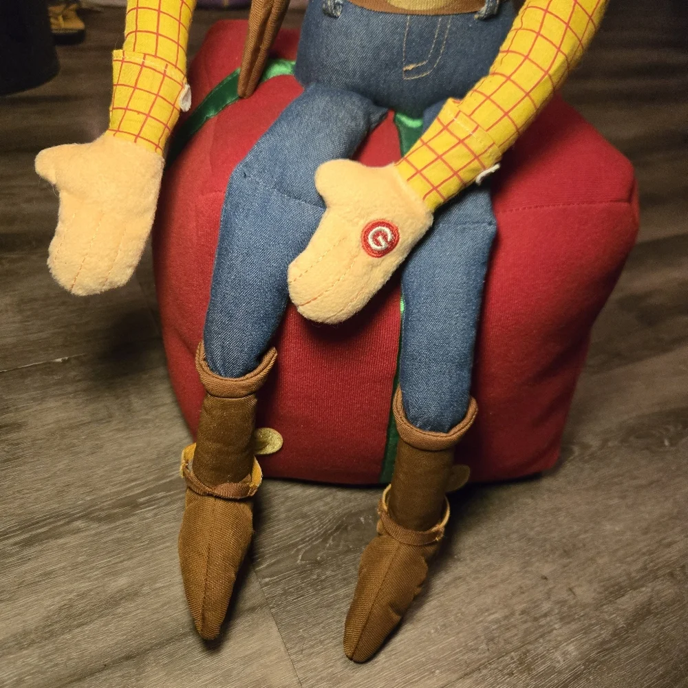 Gemmy woody plush